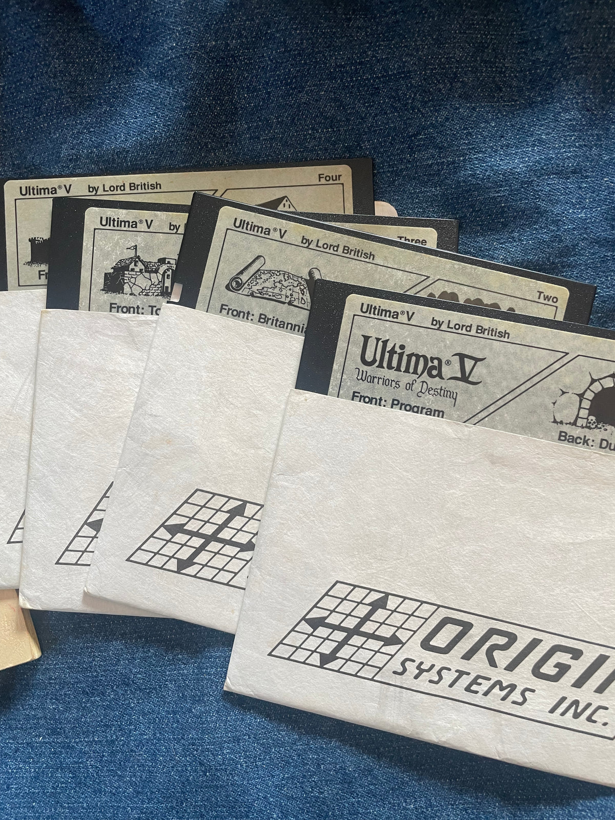 ULTIMA V (Apple II) CIB