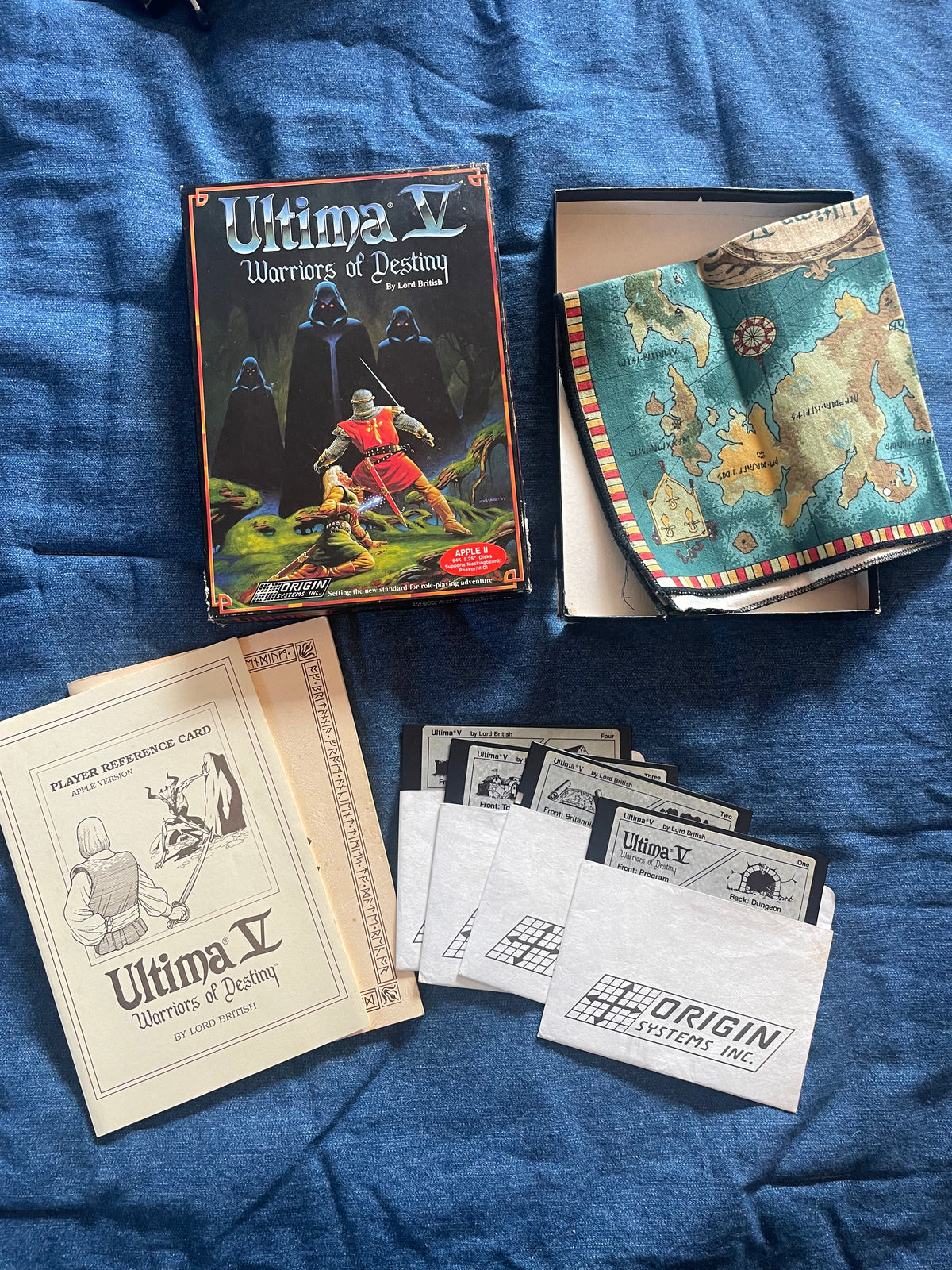 ULTIMA V (Apple II) CIB