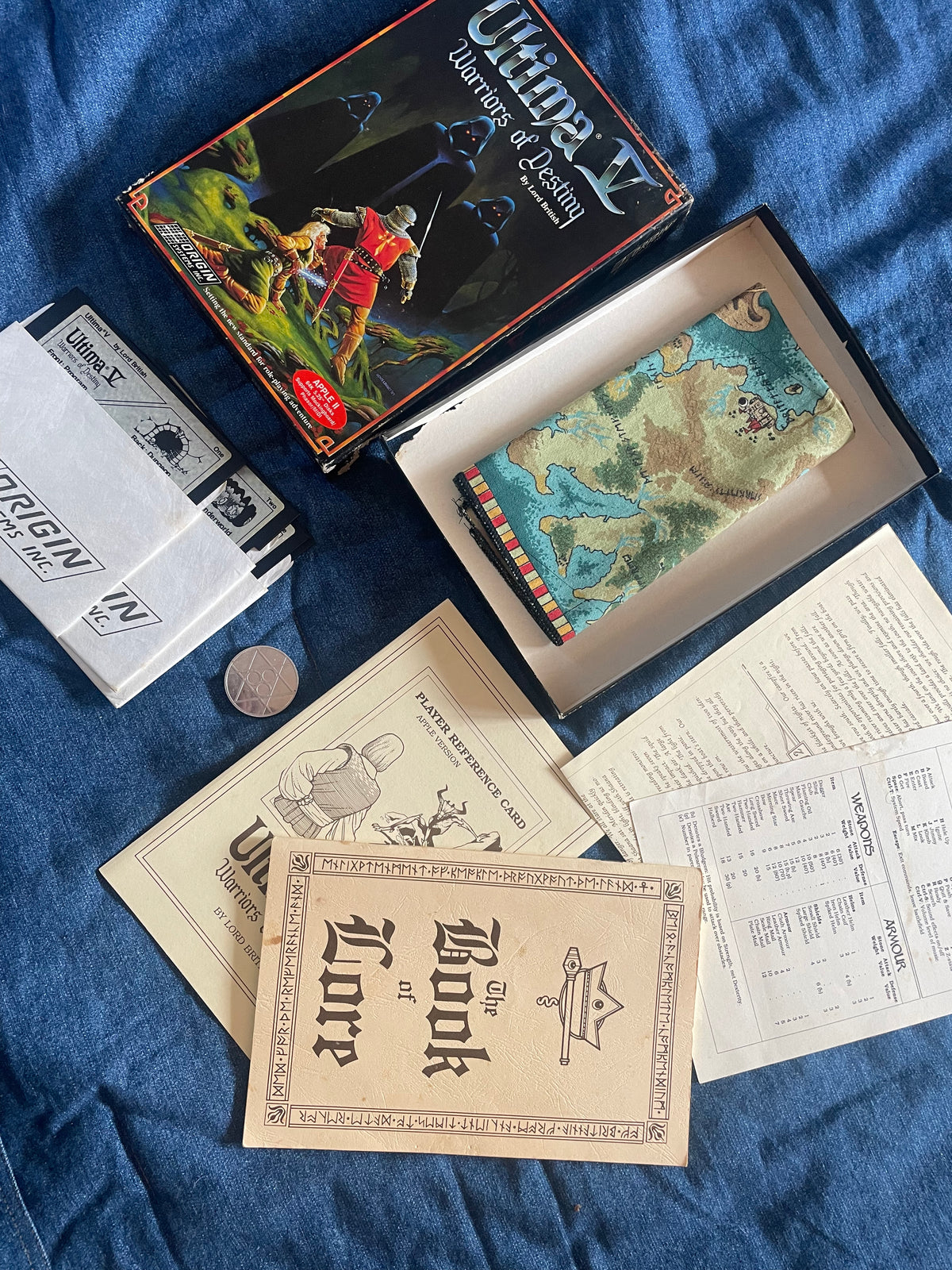 ULTIMA V (Apple II) CIB